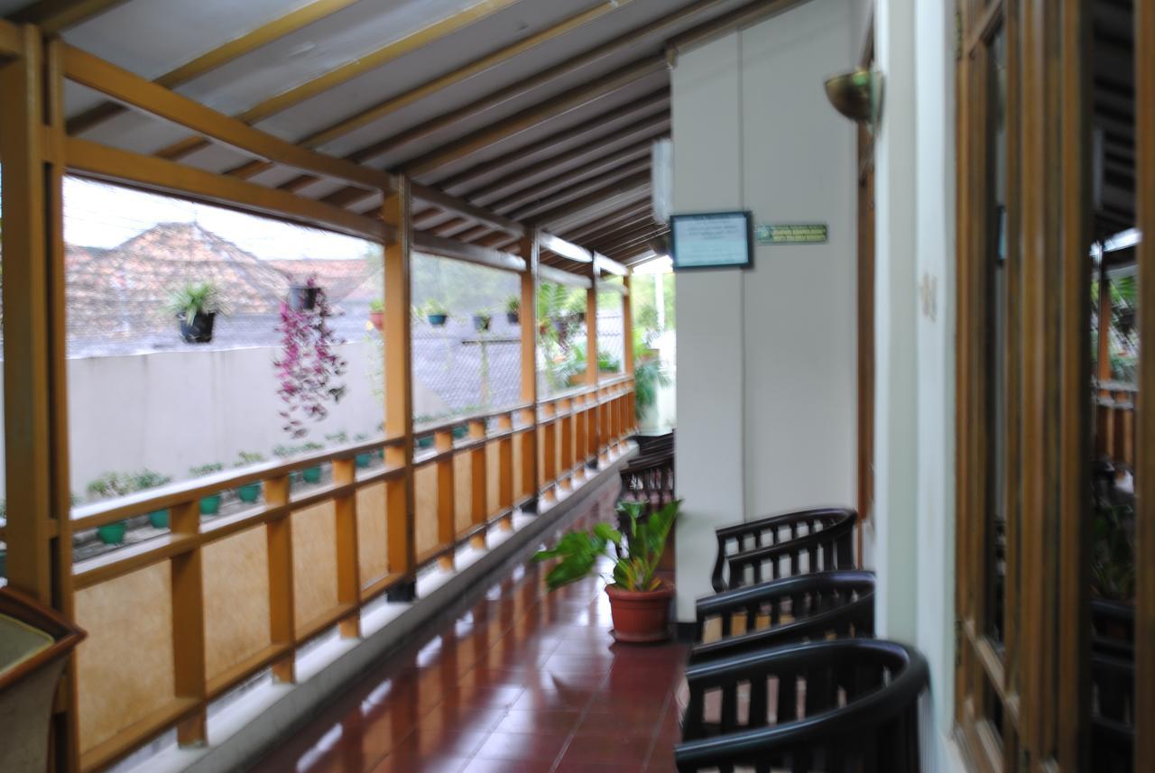 Hotel Wisata Baru Serang Exterior foto