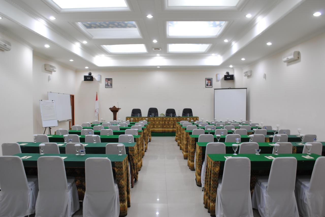 Hotel Wisata Baru Serang Exterior foto